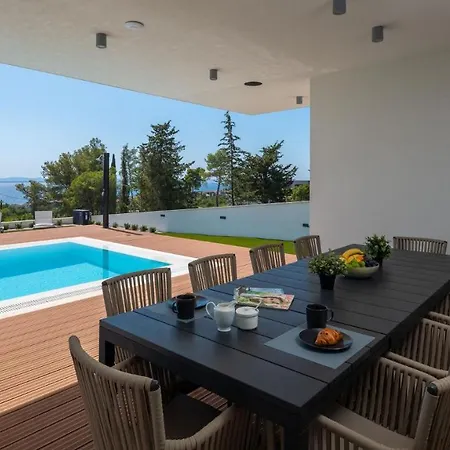 Vila Beautiful Calvi *